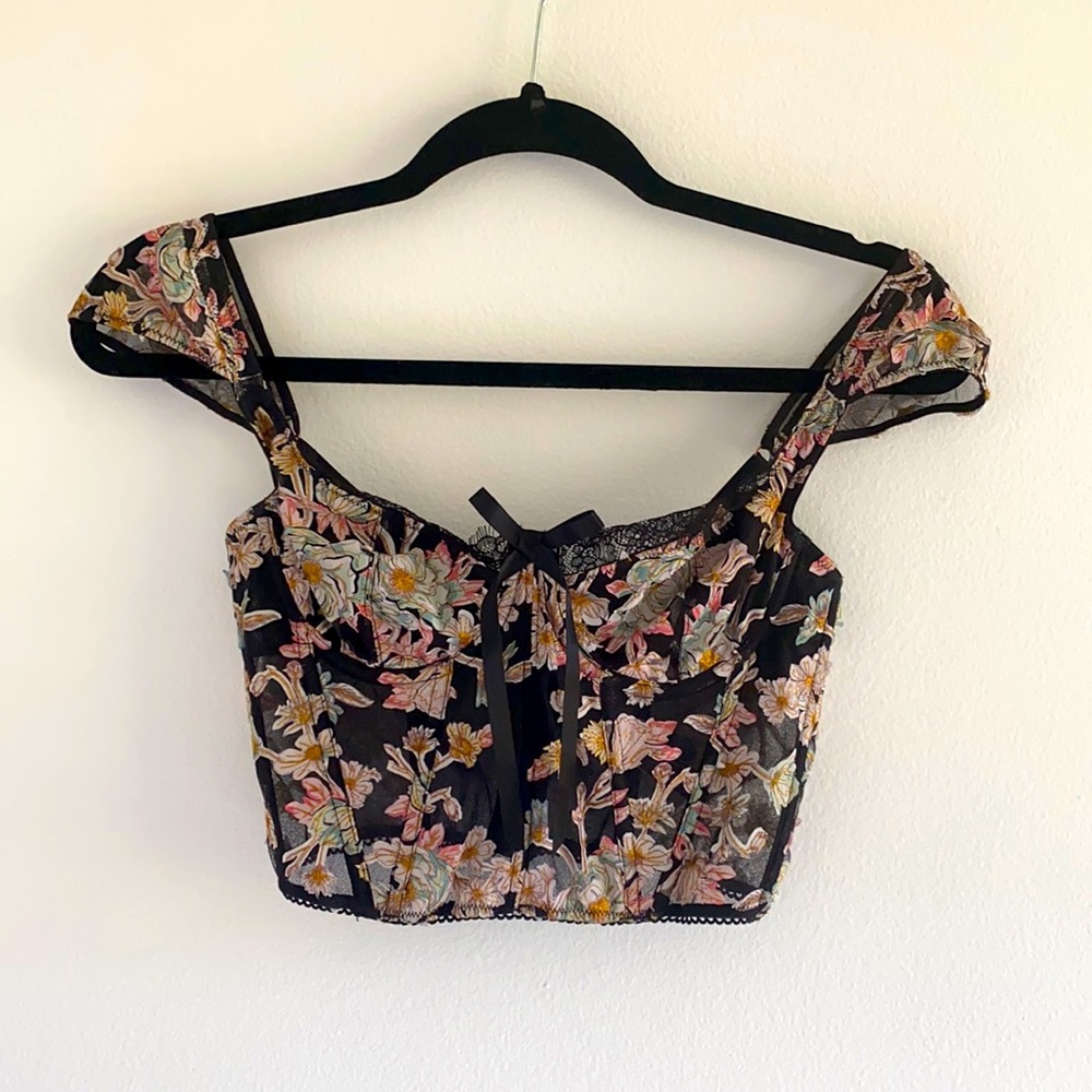 Victoria’s Secret Lingerie Bra Top Floral Black